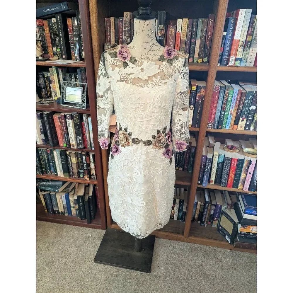 Brand New Marchessa Notte Women’s Size 8 White Embroidered Floral Cocktail Dress